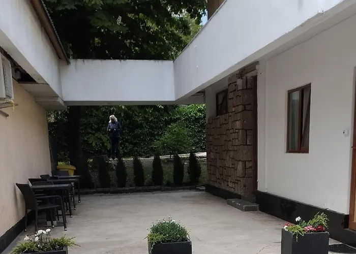 2 Bedrooms Luxury & 7 Camelia