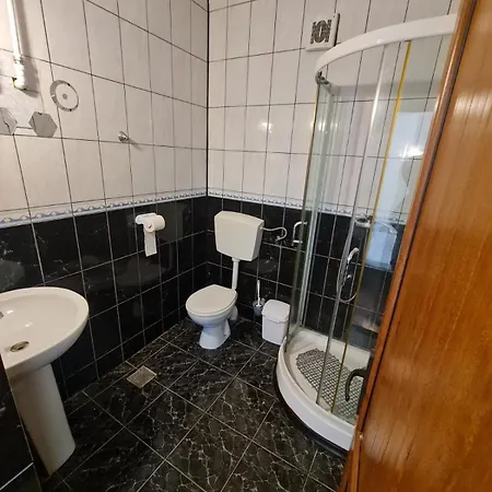 2 Bedrooms Luxury & 7 Camelia